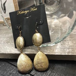 NWT Katheryn Kent Gold Tone Drop Pierced Earrings!
